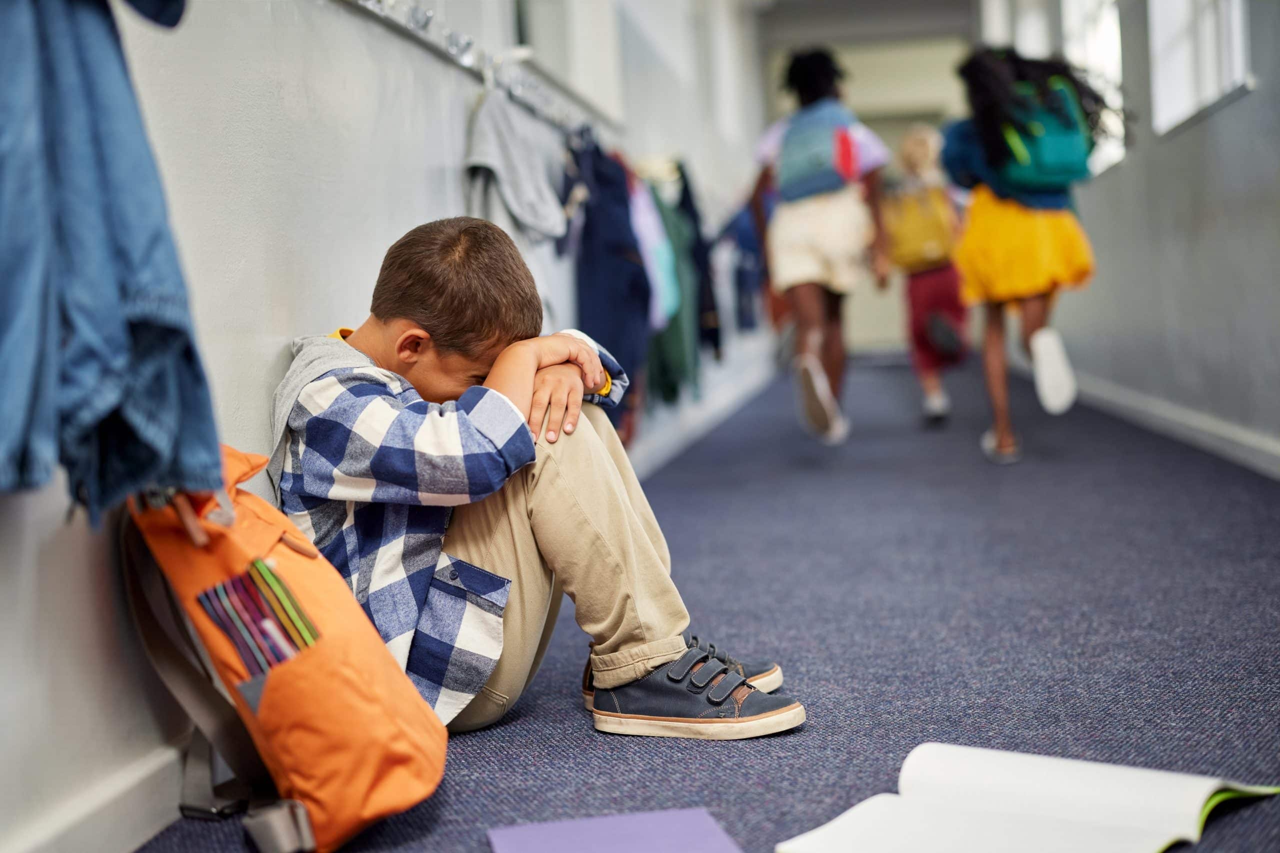 lenfant-qui-naime-pas-lecole-comment-comprendre-ce-refus