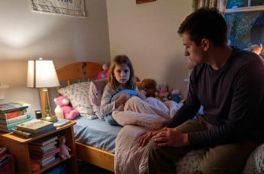 1-enfant-anxieux-le-soir-pourquoi-les-angoisses-apparaissent-au-coucher